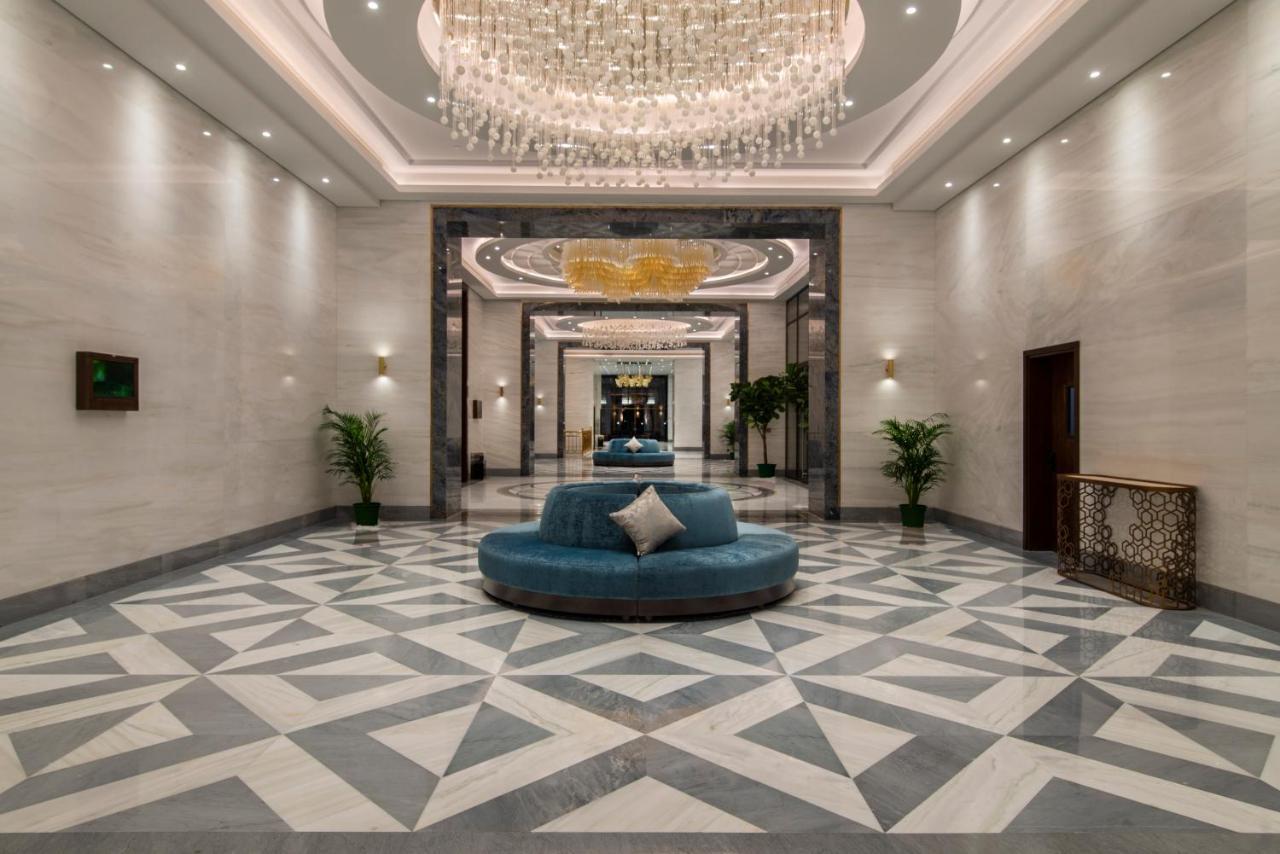 Movenpick Hotel And Residences Riyadh Exterior photo Lobby