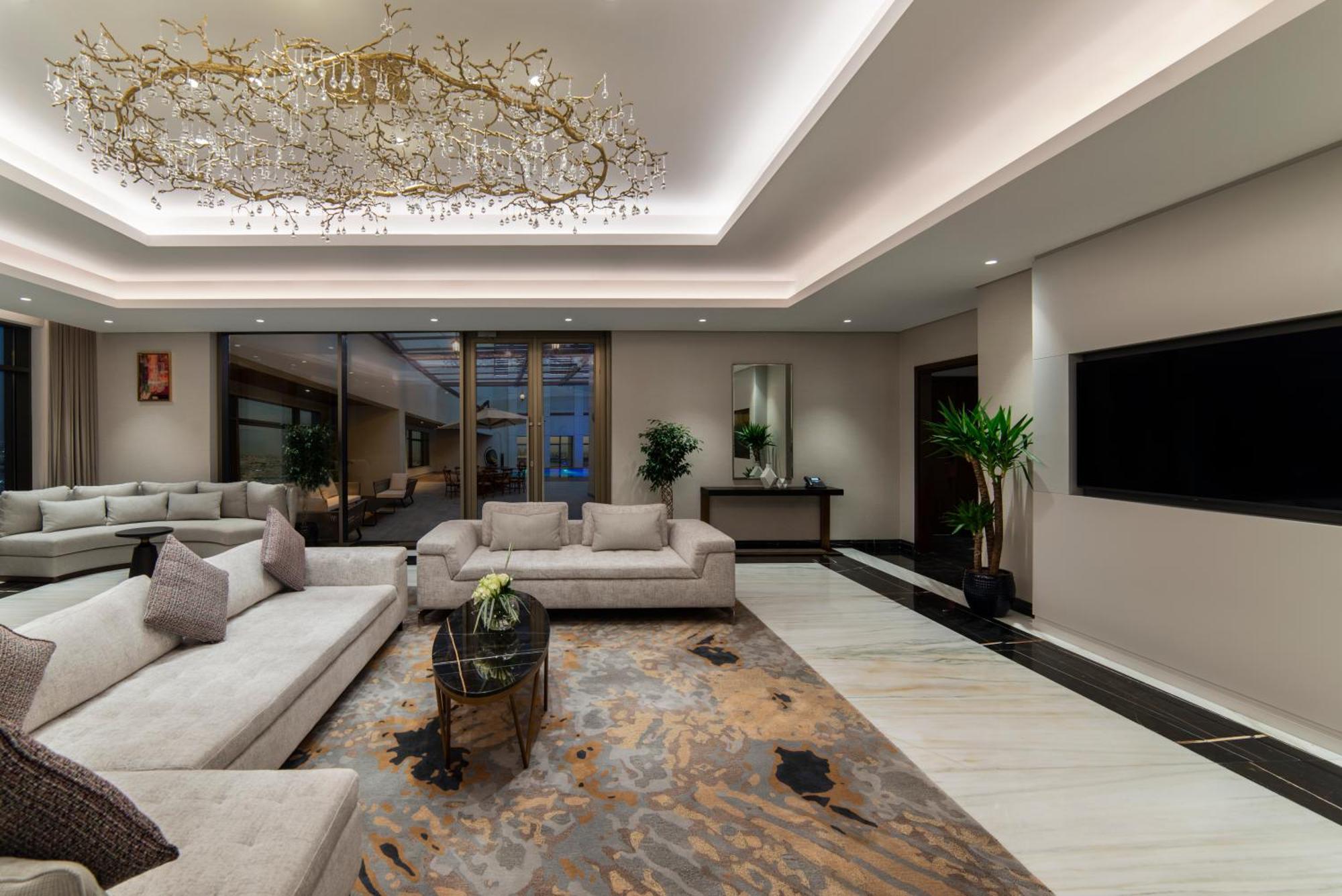 Movenpick Hotel And Residences Riyadh Exterior photo The interior of the 1000-square-metre (1,100-square-yard) penthouse